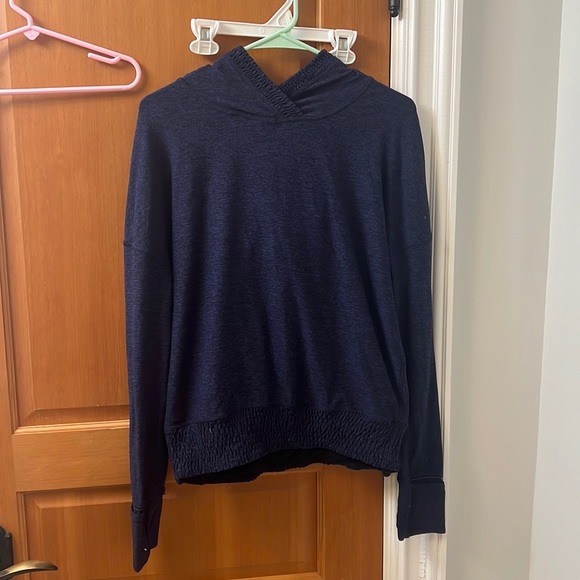 lululemon running sweatshirt hoodie - Picture 2 of 5